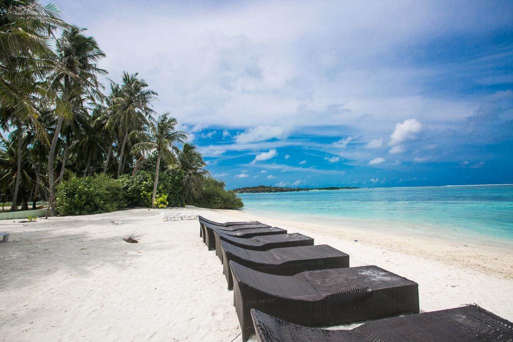 Hotel Maldives Seashine à Huraa Extérieur photo