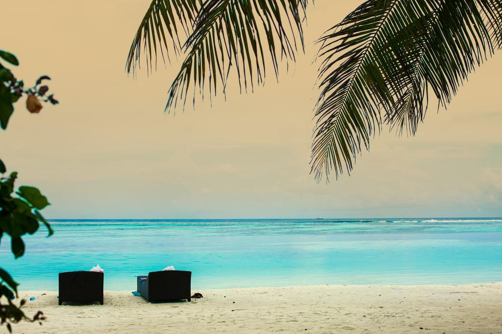 Hotel Maldives Seashine à Huraa Extérieur photo